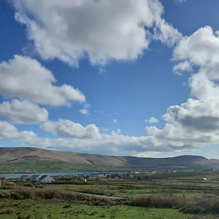 A New U Country Portmagee